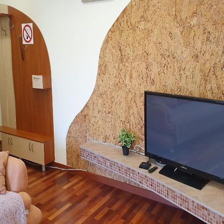 Inn Home Apartments - Pechersk Area 키예프 외부 사진