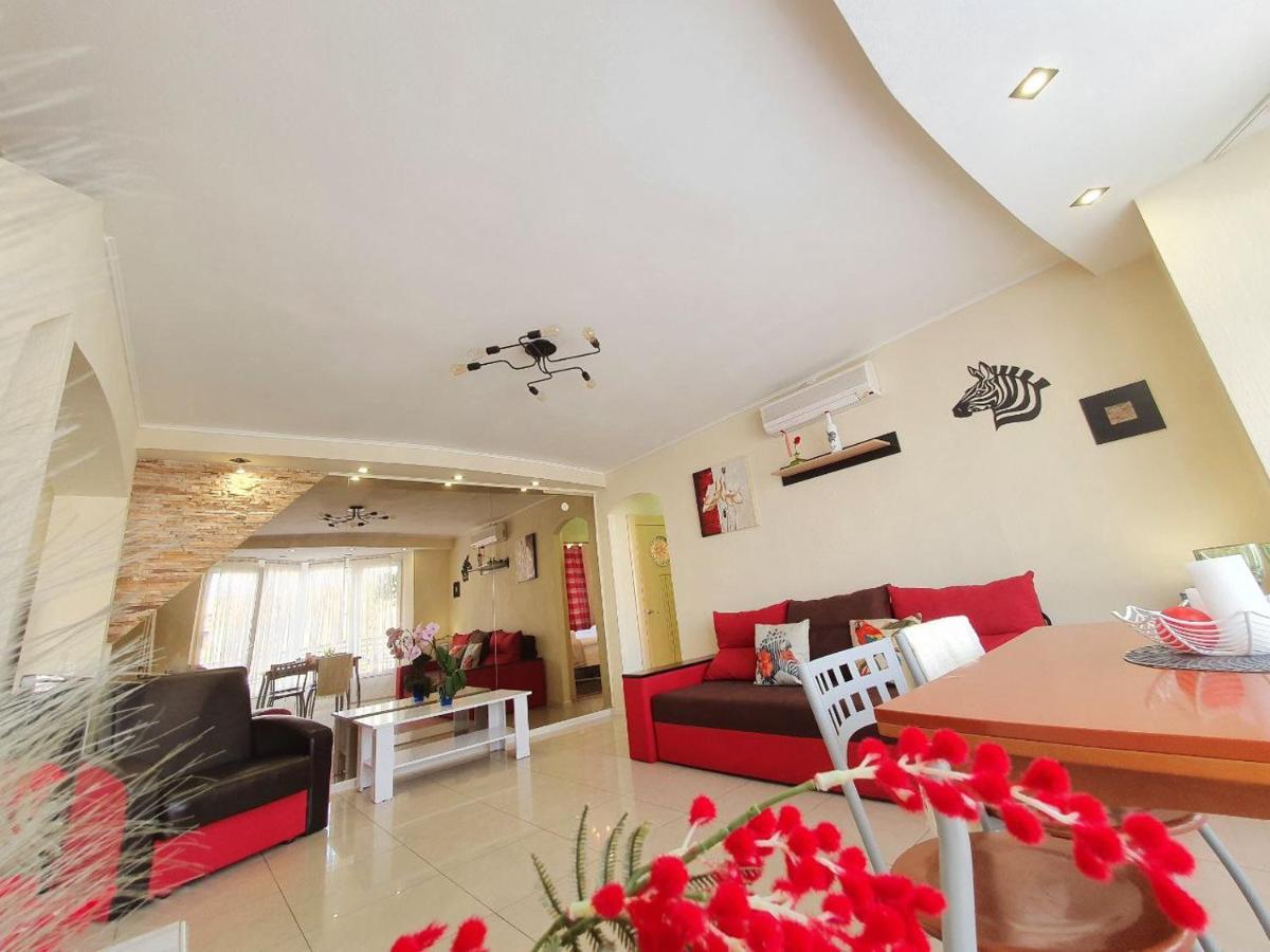 Inn Home Apartments - Pechersk Area 키예프 외부 사진