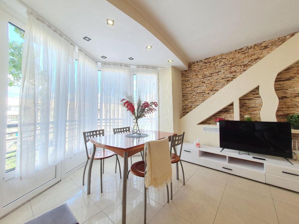 Inn Home Apartments - Pechersk Area 키예프 외부 사진