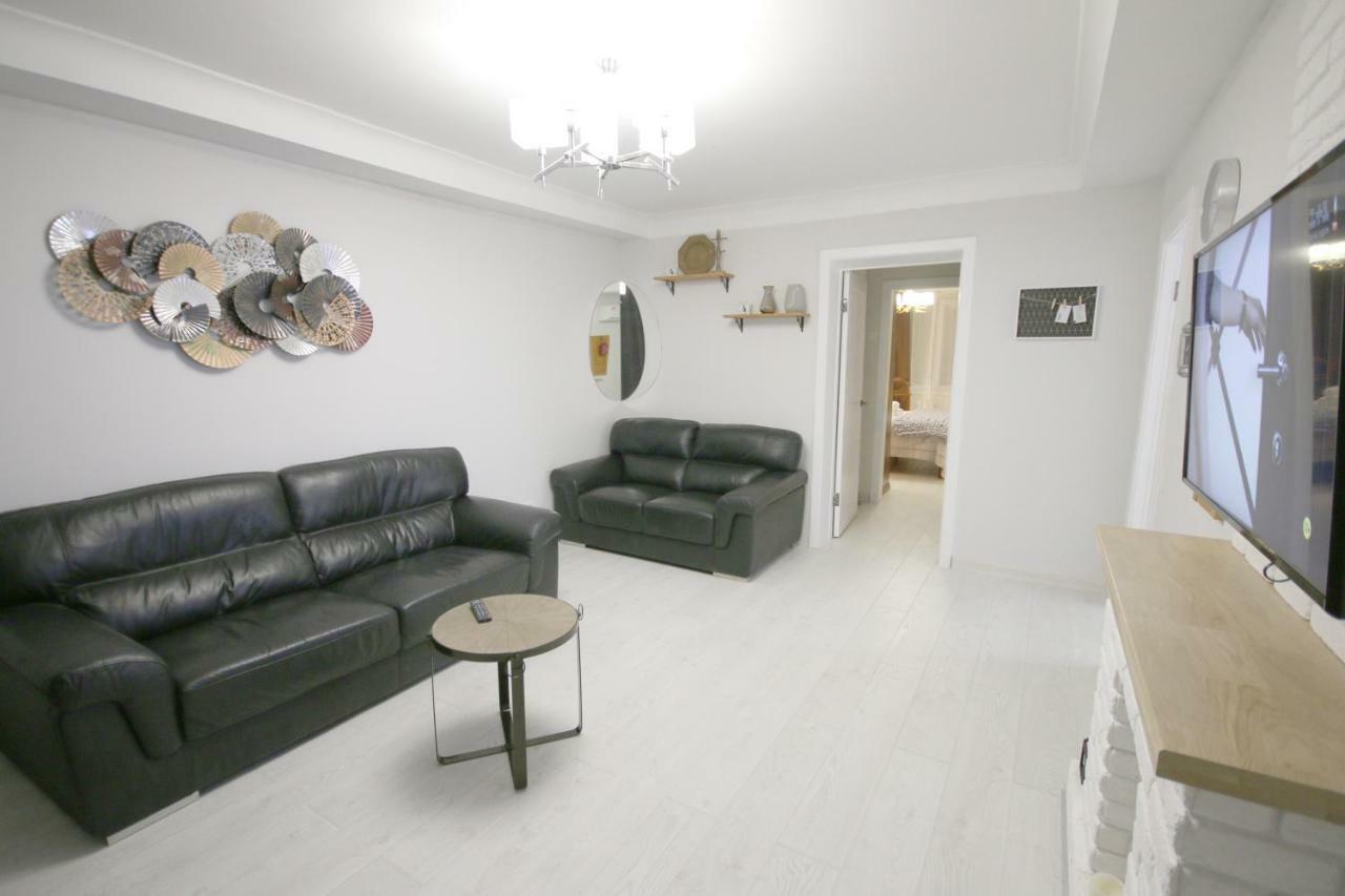 Inn Home Apartments - Pechersk Area 키예프 외부 사진