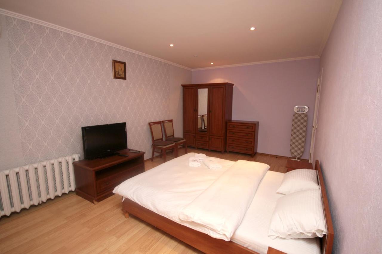 Inn Home Apartments - Pechersk Area 키예프 외부 사진